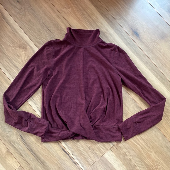 Old Navy Tops - Old navy long sleeve